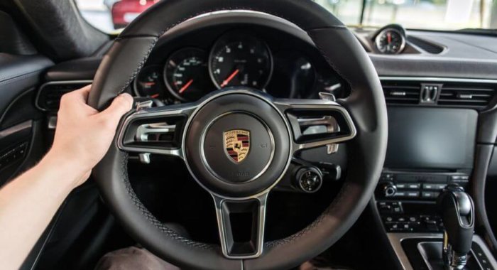 На конкурсе инноваций Porsche представлен проект блокчейн-автомобиля