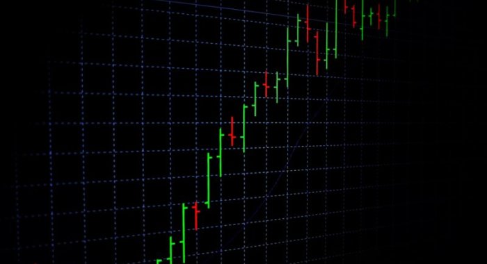 Курс Ethereum вырос до $360, достигнув двухмесячного максимума