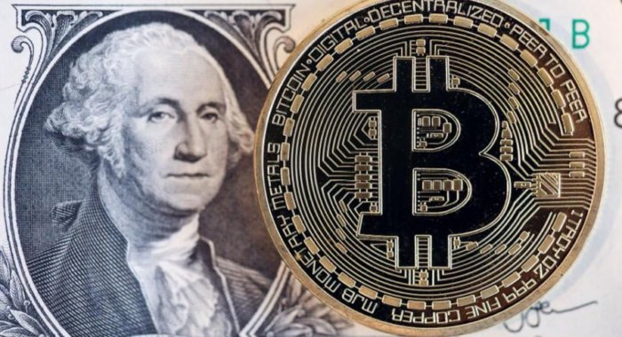 Биткоин стал шестой по обращению мировой валютой