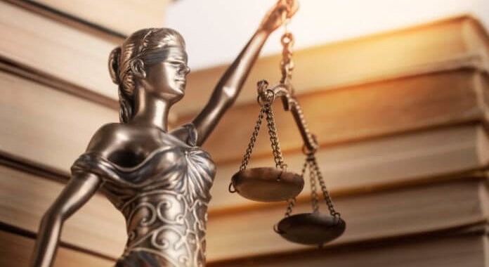 Bitfinex нанимает юридическую фирму для борьбы с ложными обвинениями