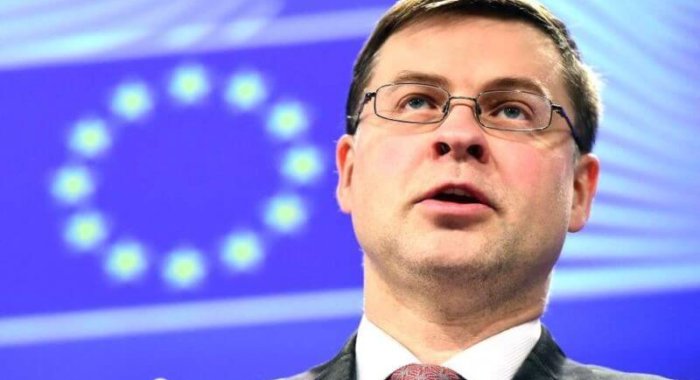 Валдис Домбровскис заявил о будущем регулировании криптовалют в ЕС