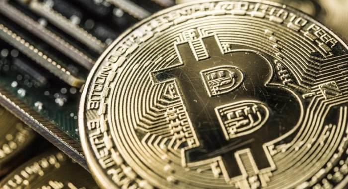 Через 10 дней биткоин может превысить $10000