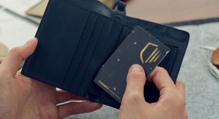 Обзор нового аппаратного кошелька в виде карты Coolwallet S