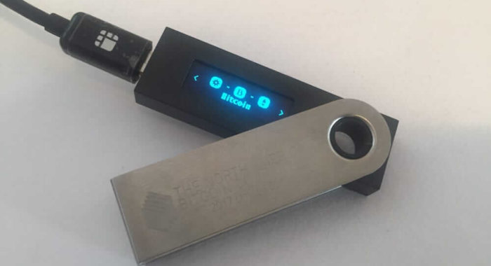 Ledger Nano S может хранить 26 криптовалют