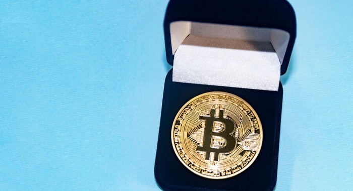 Ювелирная компания Birks Group начала принимать биткоин