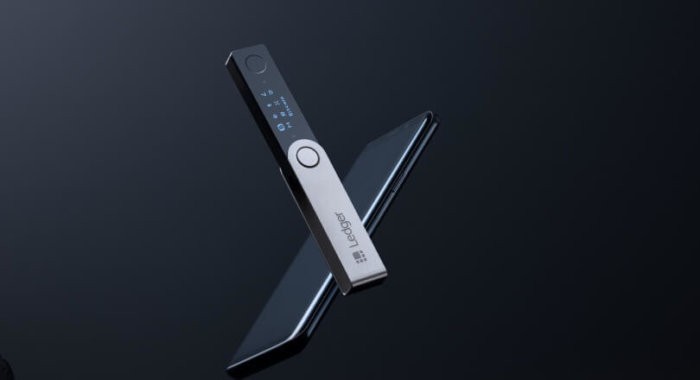 Ledger Nano X: безопасен ли Bluetooth?