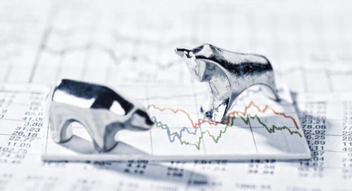 Фьючерсы на Nasdaq упали, биткоин растёт