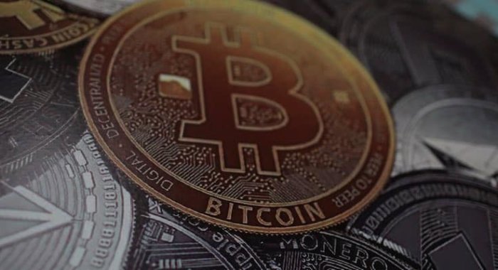 Учредитель SoftBank потерял на инвестициях в BTC $ 130 млн