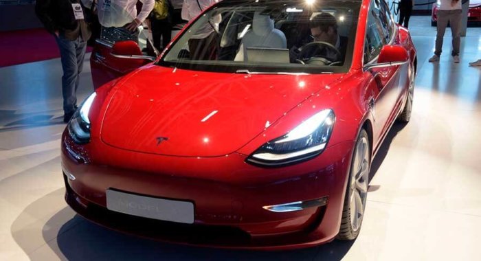 Tesla открыла предзаказ на китайские Model 3