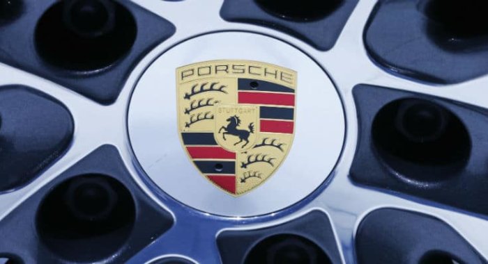 Porsche готов сотрудничать с блокчейн-стартапами