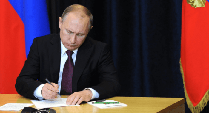 Владимир Путин подписал закон об изоляции рунета