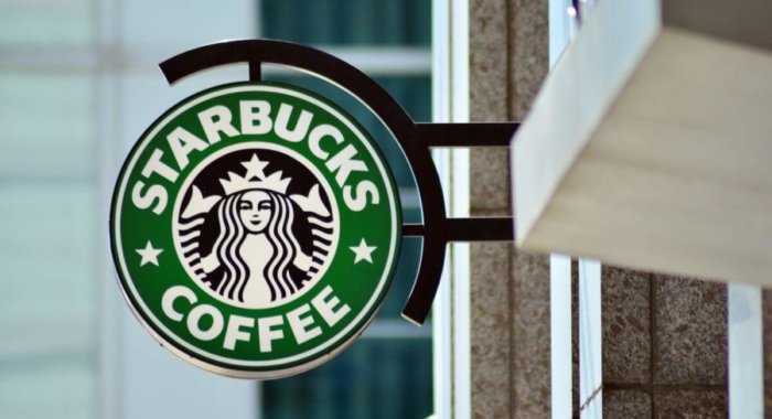 Биткоин-платежи в Starbucks и Whole Foods?