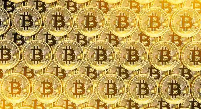 Bitfinex перевела 146 500 BTC с комиссией $ 0,69