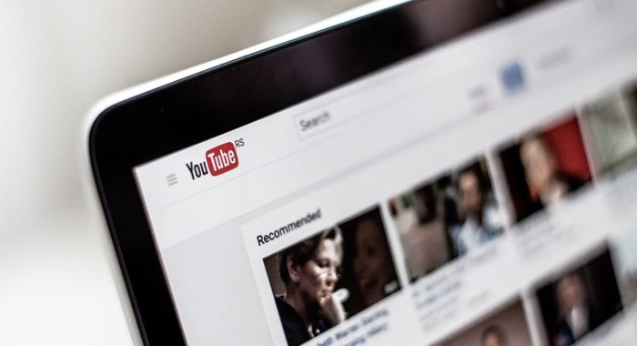 YouTube заблокировал криптоаккаунты и содействует криптоскамам