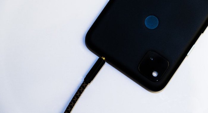 Линейка Pixel: Google, верни разъём для наушников!