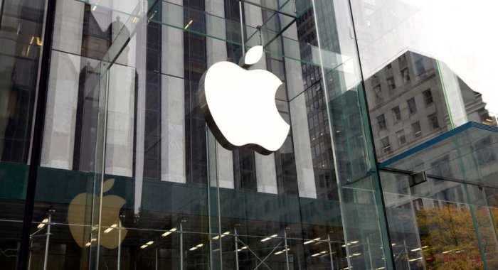 CEO Coinbase: Apple вынуждает менять криптопродукты