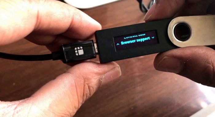На китайском маркетплейсе появился поддельный Ledger Nano S, модифицированный для кражи криптоактивов