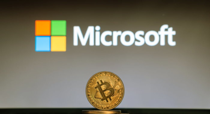 В Microsoft рассматривают идею о приобретении биткоинов
