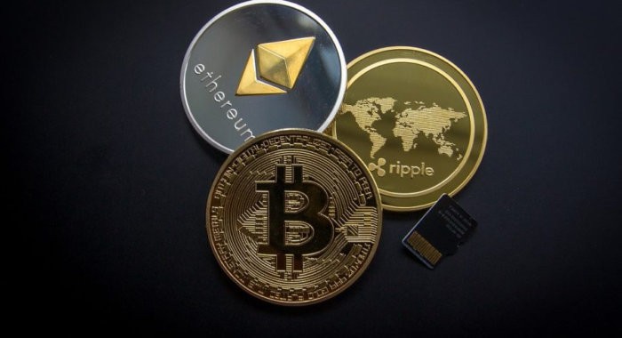 Биткоин снова двинулся вверх и закрепился выше $11400