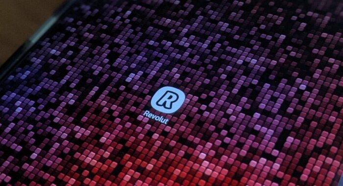 Цифровой банк Revolut добавил ещё 4 криптовалюты