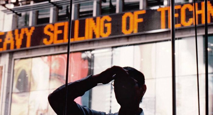 Nasdaq упал на 10% и вызвал общую коррекцию