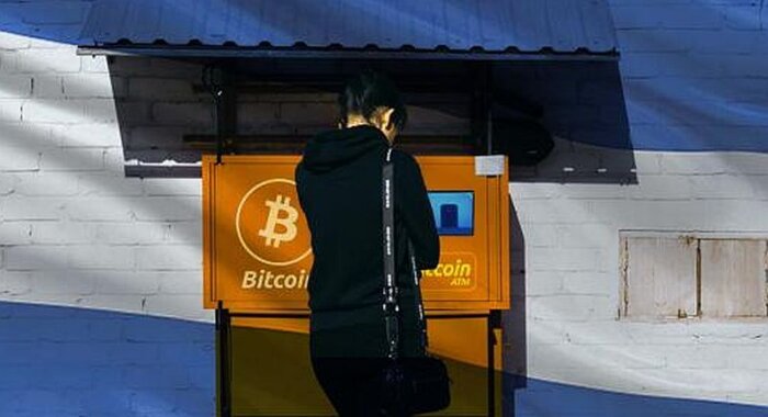 В Сальвадоре могут разместить 1500 биткоин-банкоматов