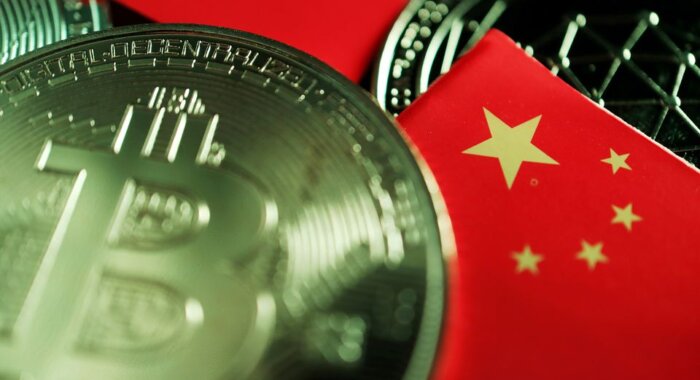 Хешрейт биткоина Китая начал снижаться ещё до репрессий