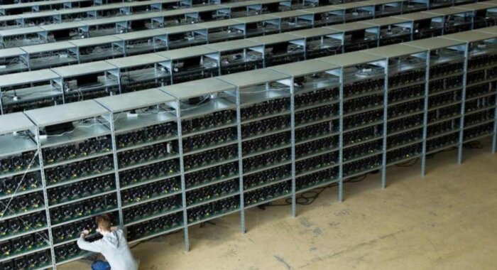 HIVE Blockchain достигла цели в 1 экзахеш в майнинге биткоина