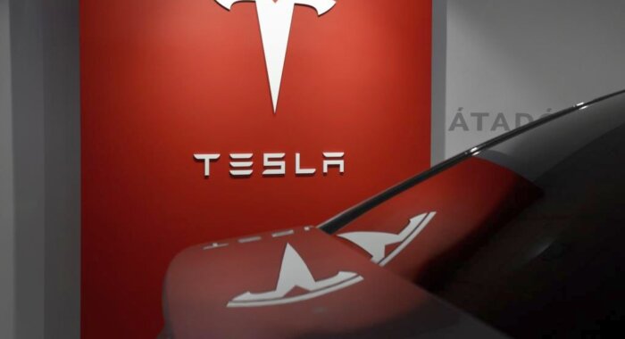 Шортисты потеряли на акциях Tesla $1,33 млрд