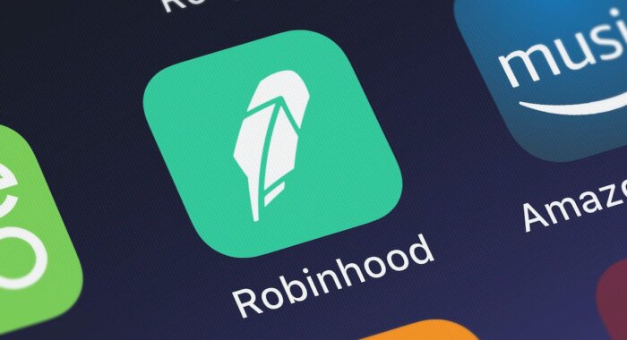 Компания Robinhood объявила об увольнении 290 сотрудников в связи с реструктуризацией