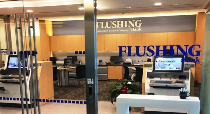 Американский Flushing Bank интегрирует операции с биткоином