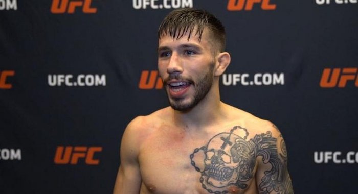 Боец UFC Матеус Николау начал получать зарплату в биткоинах
