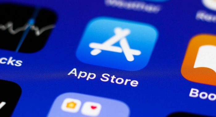 Apple удалила фейковое приложение DefiLlama после нескольких месяцев жалоб