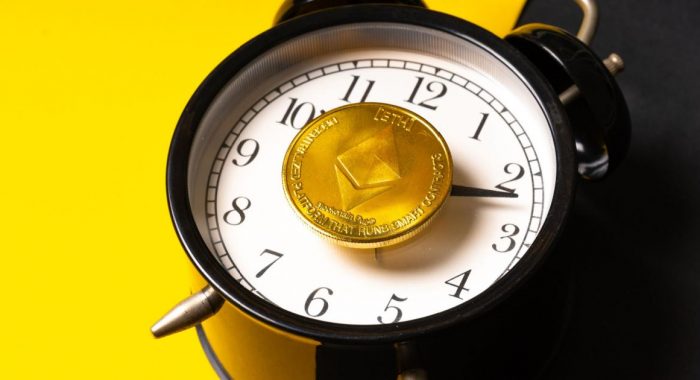 Вложение $100 в неделю в Ethereum в 2023 году не приносит прибыли