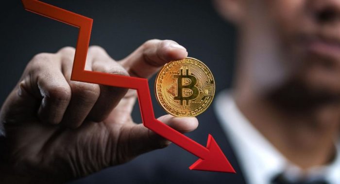 Цена биткоина не удержится выше $41 500, полагает WhaleWire