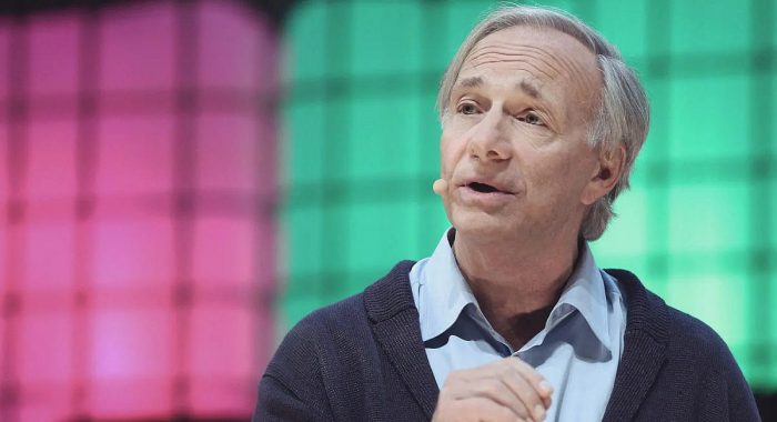 Миллиардер Рэй Далио сказал, сколько инвестировать в биткоины
