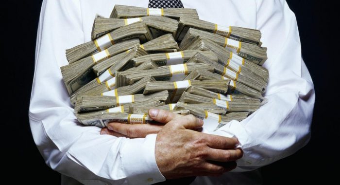 За 19 часов криптотрейдер превратил вложенные им $3000 в $650000