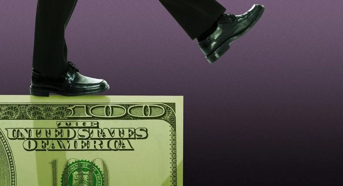 Майк Макглоун: дефолт по долгу США обрушит рынок акций и криптовалют
