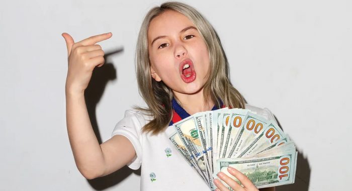 Выпуск токена Lil Tay отложен на фоне фейков о гибели рэперши Лил Тэй