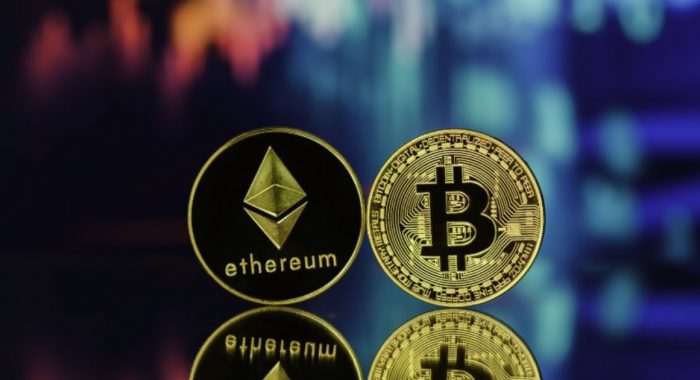 Майнер BTC Digital избавится от биткоинов в пользу эфириумов