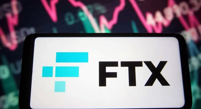 Директору криптобиржи FTX Джону Рэю III платили $1575 в час