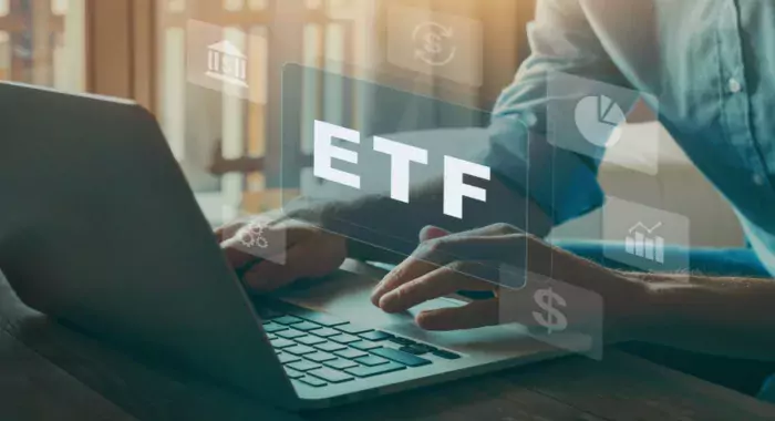 Когда одобрят биткоин-ETF и как можно инвестировать в это событие уже сейчас?