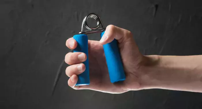 Криптовалюты биткоин и эфириум могут попасть под короткое сжатие