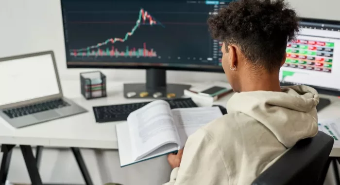 Lookonchain: инвестор заработал $3,4 млн на мемкоине ALON