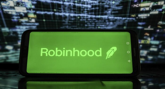 Robinhood анонсировала торговлю фьючерсами на биткоин
