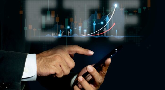 Binance: зумеры реже торгуют и чаще выбирают инвестиции в ETF