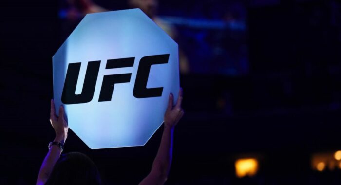 Мошенники рекламировали криптовалюту через аккаунт UFC