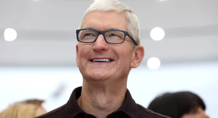 Позиция Тима Кука к криптовалютам расходится с отношением Apple